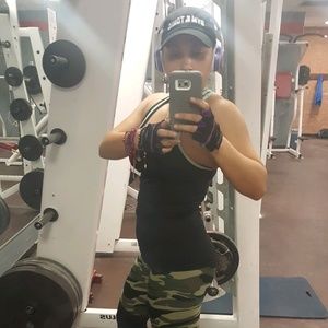 Meet your Posher, Elizabeth